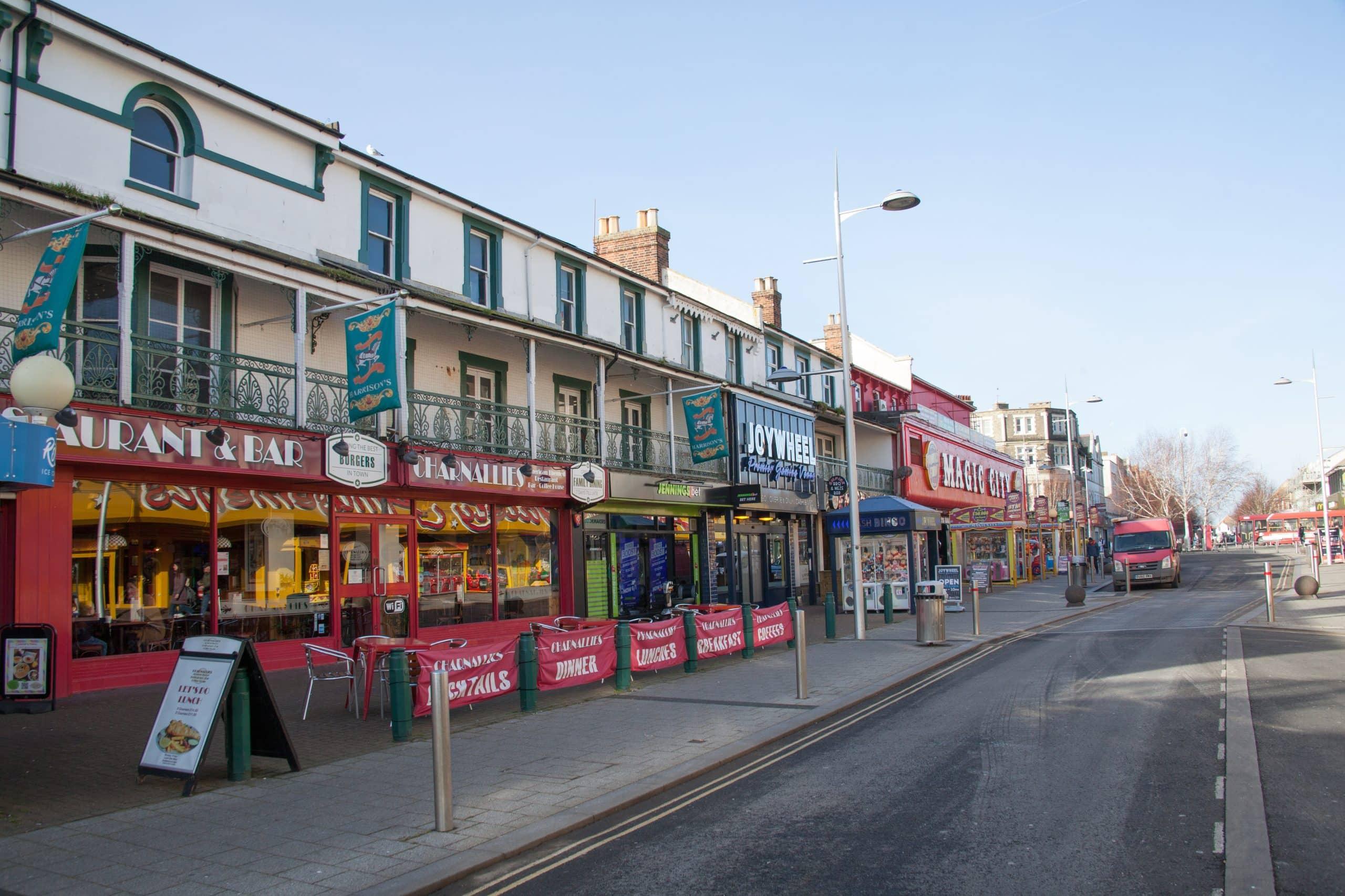 Pier Avenue, Clacton