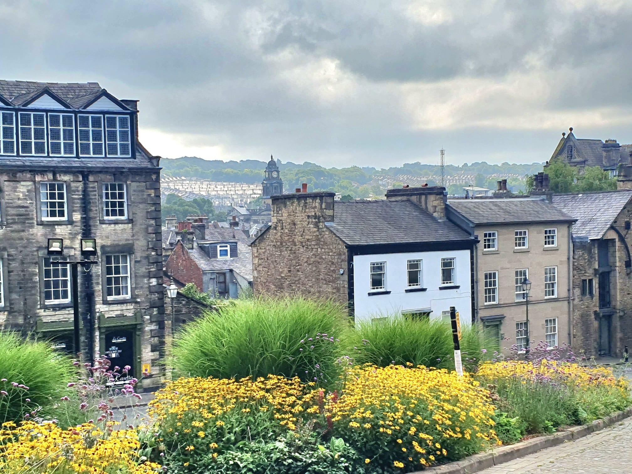 42, Lancaster – Garstang – Poulton-le-Fylde – Blackpool