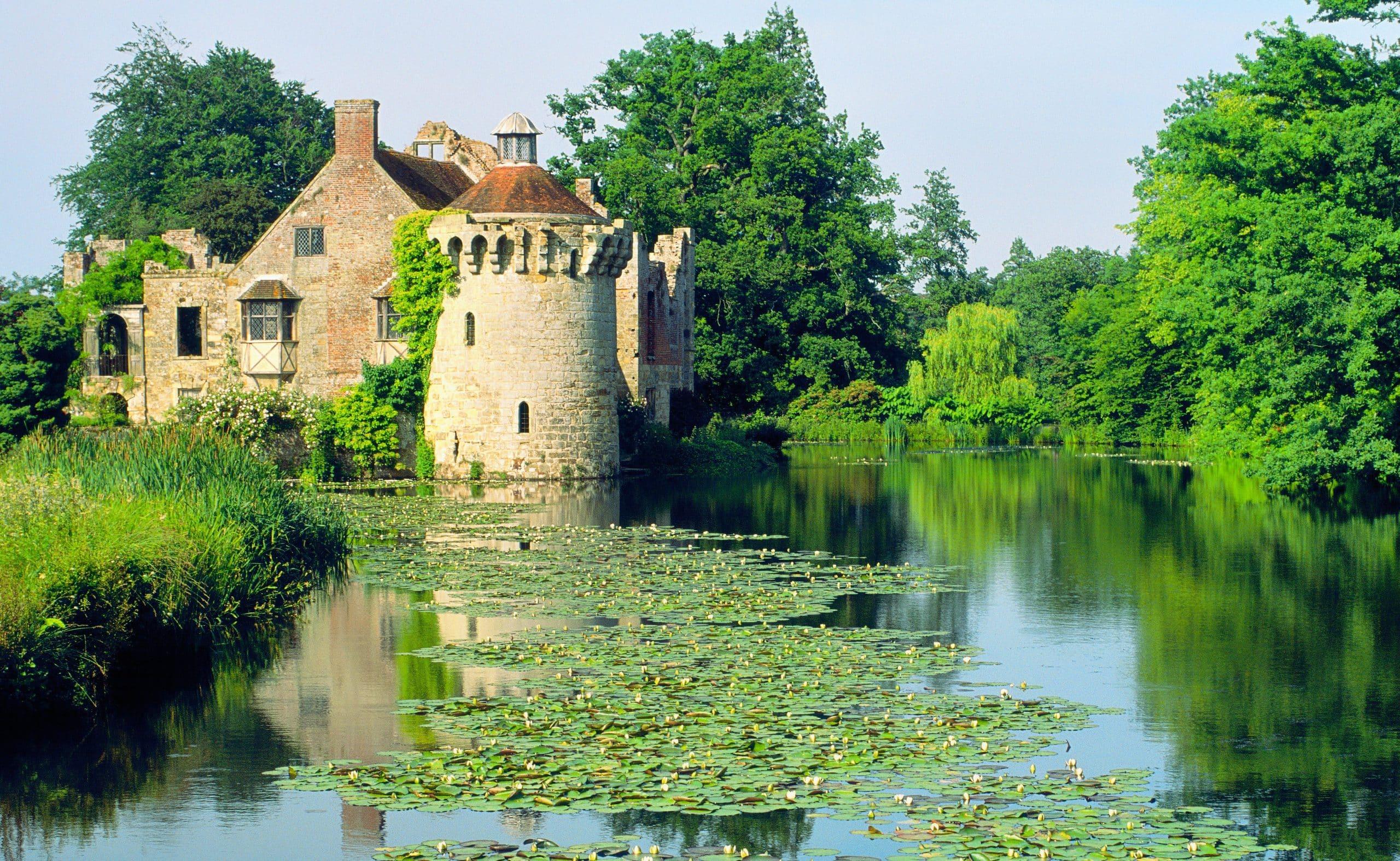Scotney Castle