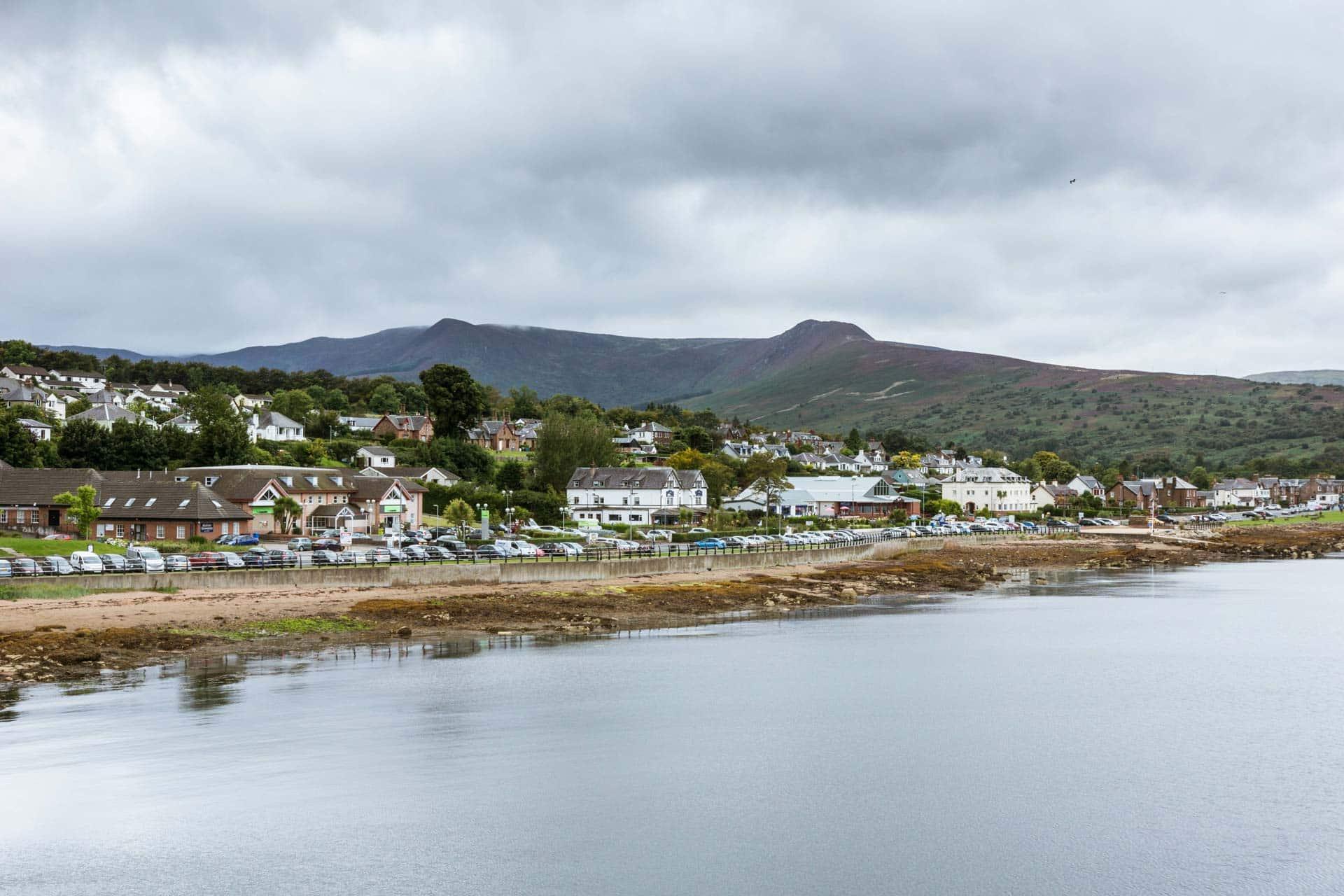 Shops, restaurants, and leisurely beach stroll in Brodick