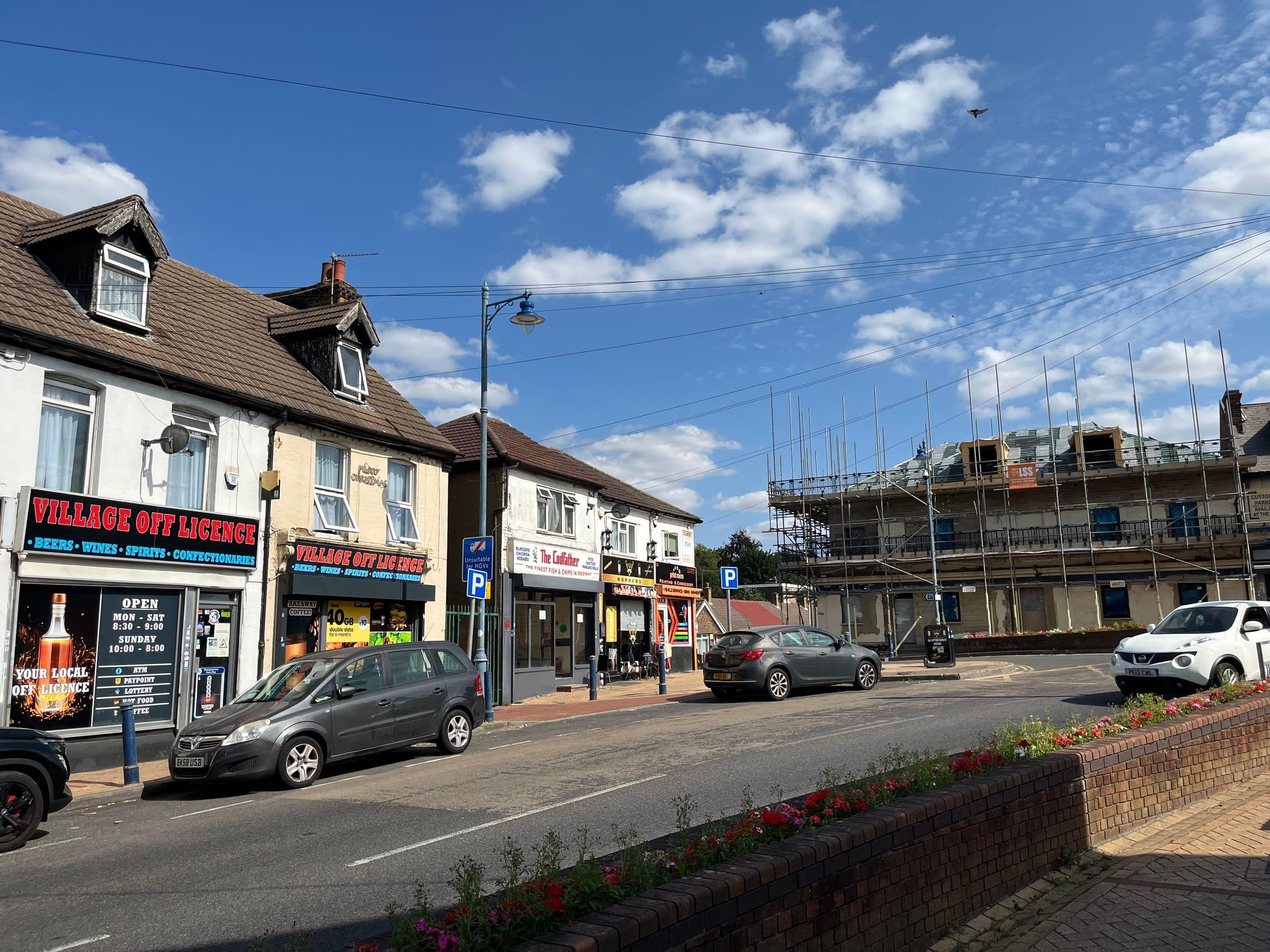 Luton High Street, Chatham