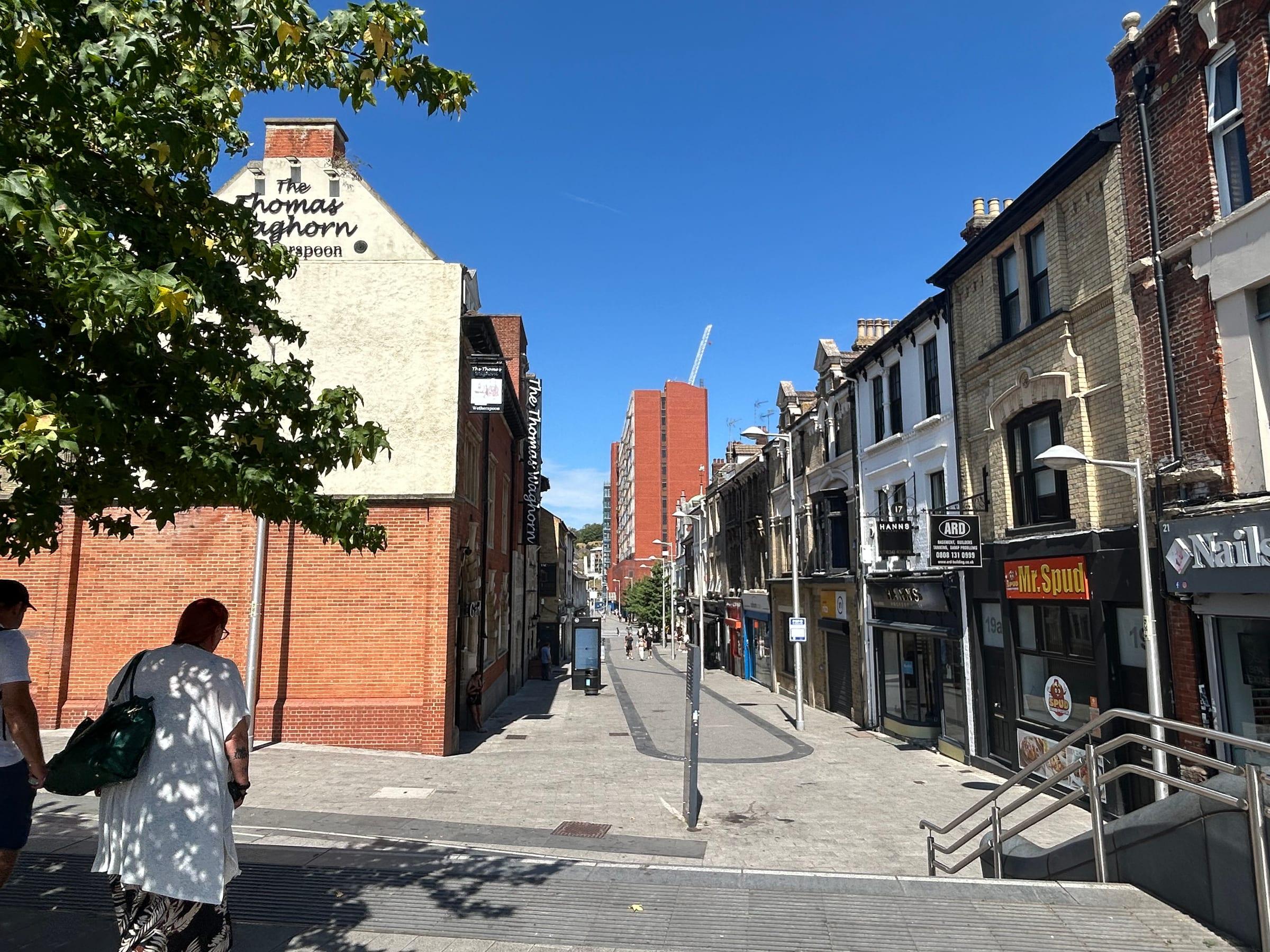 142 Kit's Coty – Blue Bell Hill Village – Cookham Wood – Rochester – Chatham